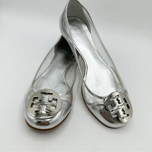 Tory Burch Reva Audrey‎ Silver & Clear Ballet Flat Sz 6.5